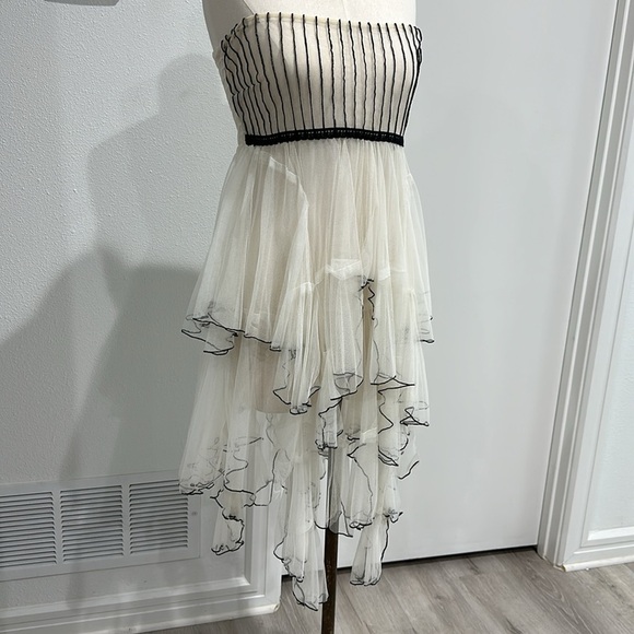Free People Very Rare Strapless Cascading Ruffle Mesh Dress in White - Picture 6 of 15